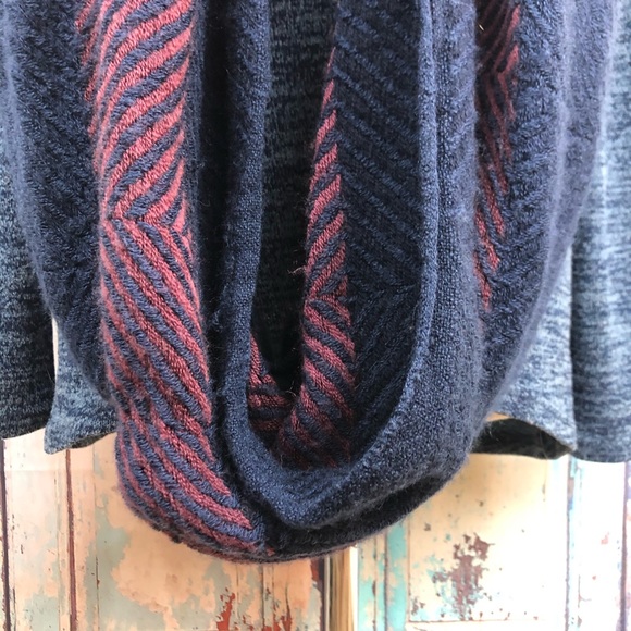 ➝ 2/$12 - Scarf by Simonetta - Picture 5 of 6